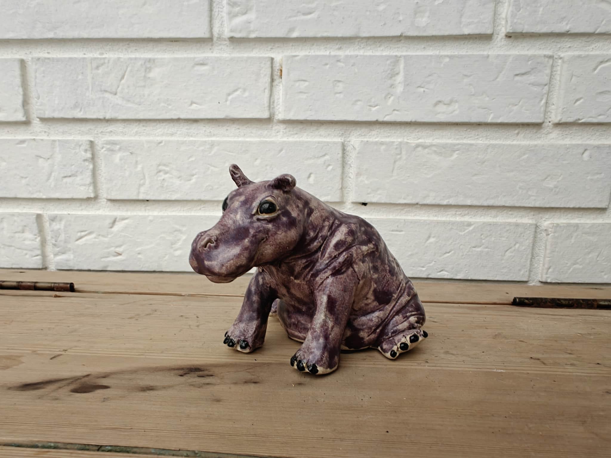 Lille flodhest 2026
9 cm høj
Stentøjsler
800 kr